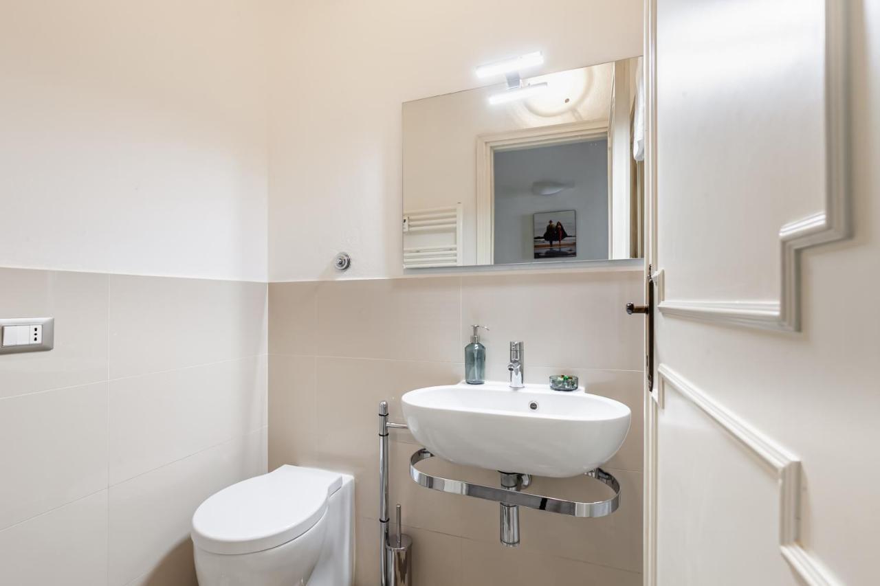 Lungarno Elegant Apartment With Panoramic Balcony Piza Zewnętrze zdjęcie
